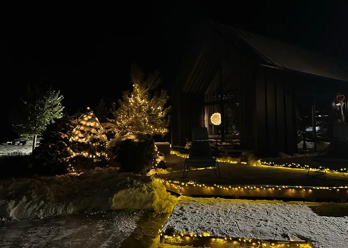 Black House- Lake Garden Sauna