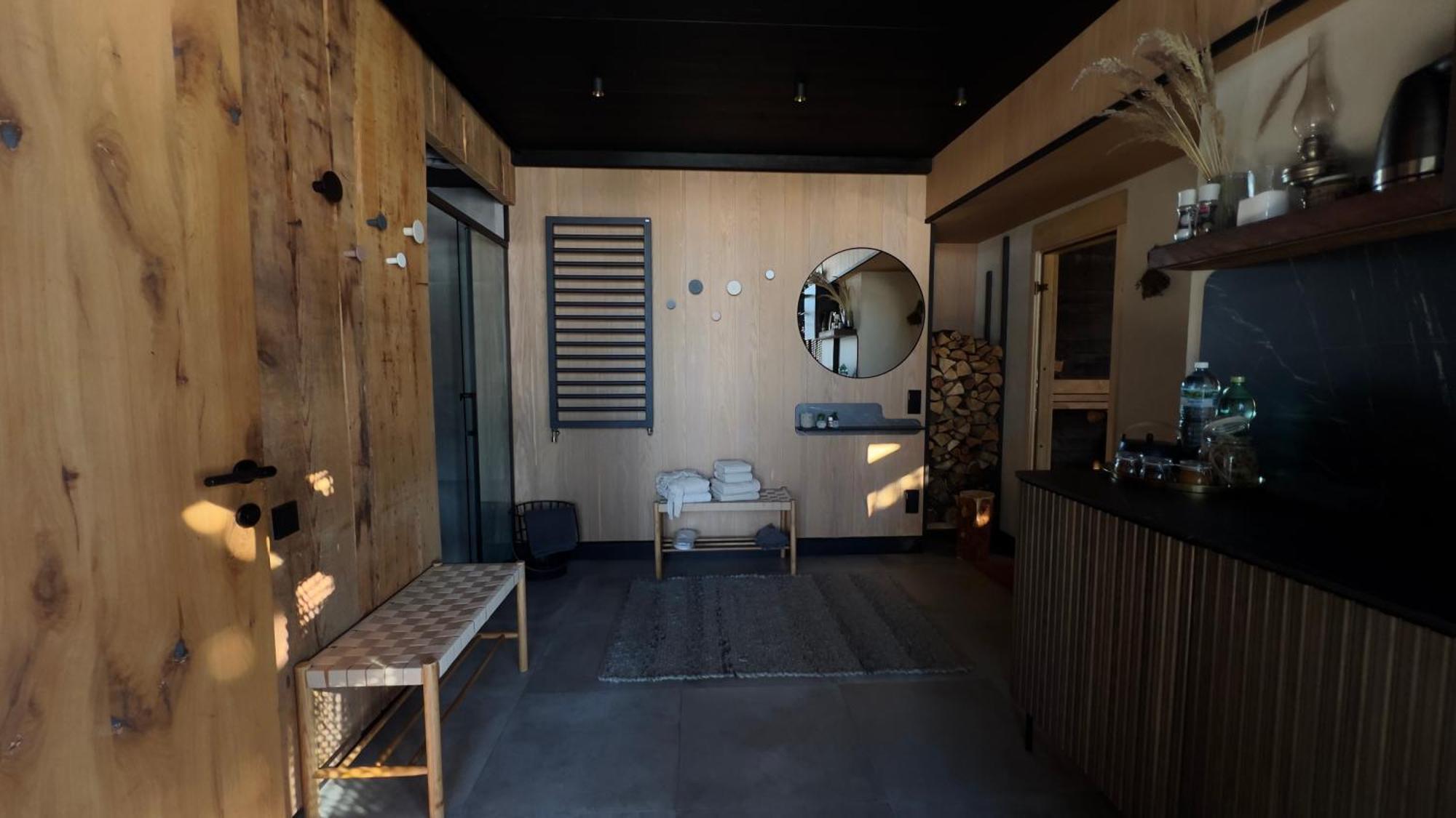 Black House- Garden Sauna